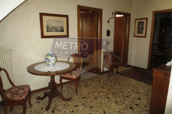 ingresso - UNIFAM. AUTONOMA THIENE (VI) NORD 
